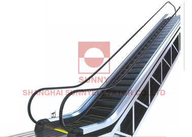 Дорожка на открытом воздухе аэропорта эскалатора торгового центра Мовинг с стопом начала ВВВФ автоматическим